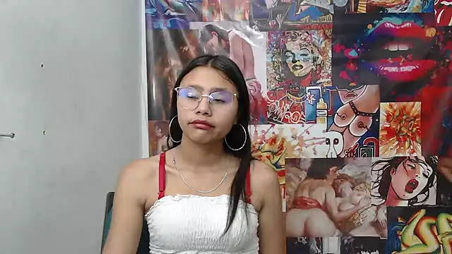 Snapshot of SofieLove_01 chatting on September 17, 2025, 9:55 am SofieLove 01 online show from September 17, 2025, 9:55 am