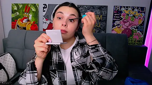 queenofthesense  online show from March 5, 2026, 2:13 pm