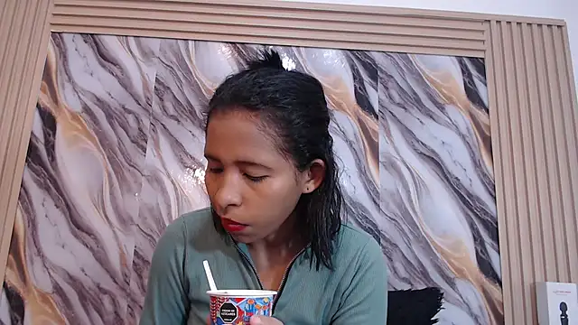 Samantha Fox69  online show from January 14, 2026, 5:16 pm