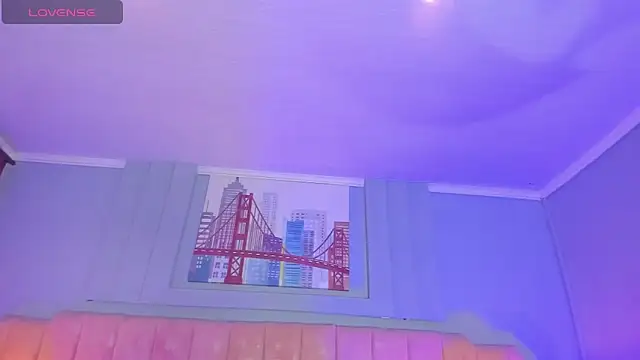 noa moon online show from October 30, 2025, 11:52 am