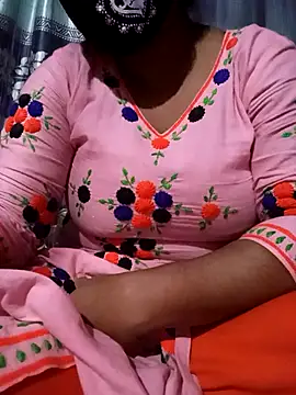 Snapshot of ANNA_HOT111 chatting on November 23, 2025, 3:33 pm ANNA HOT111 online show from November 23, 2025, 3:33 pm