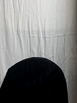 Snapshot of Diyab chatting on October 15, 2025, 4:59 pm Diyab online show from October 15, 2025, 4:59 pm