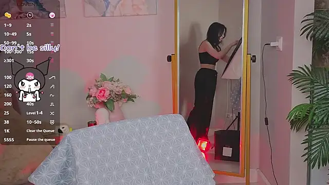 Snapshot of Sophie_SkyAngel chatting on October 3, 2025, 9:16 pm Sophie SkyAngel online show from October 3, 2025, 9:16 pm