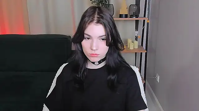 Snapshot of Sophie_SkyAngel chatting on September 17, 2025, 9:17 pm Sophie SkyAngel online show from September 17, 2025, 9:17 pm