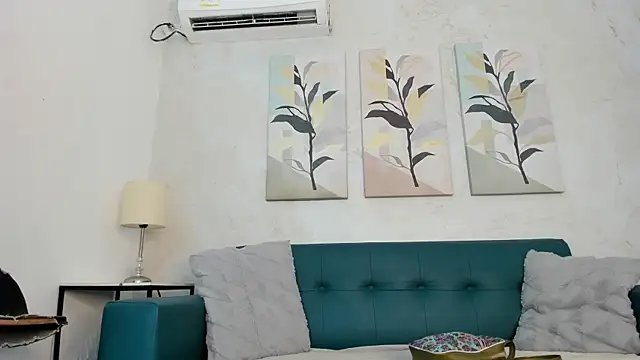 lorena rubio online show from December 14, 2025, 12:11 pm