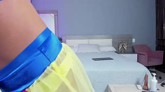 Snapshot of Alaiaguerra chatting on October 31, 2025, 4:36 pm Alaiaguerra online show from October 31, 2025, 4:36 pm