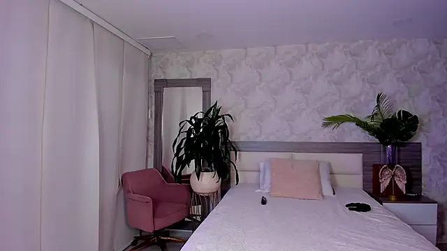 Alaiaguerra online show from April 11, 2026, 7:50 pm