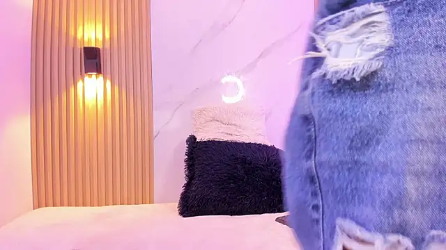 imtammy lynn  online show from April 10, 2026, 12:01 pm