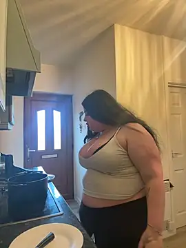 cbabyxox online show from April 4, 2026, 4:57 pm