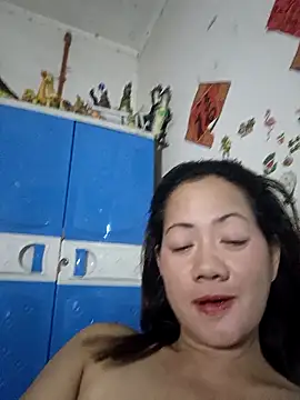 Snapshot of SweetASS6969 chatting on November 3, 2025, 2:31 pm SweetASS6969 online show from November 3, 2025, 2:31 pm