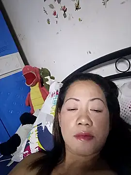 Snapshot of SweetASS6969 chatting on November 16, 2025, 6:18 am SweetASS6969 online show from November 16, 2025, 6:18 am