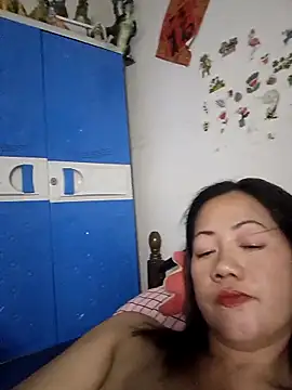 Snapshot of SweetASS6969 chatting on November 5, 2025, 4:32 pm SweetASS6969 online show from November 5, 2025, 4:32 pm