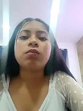 LilyCutee  online show from October 9, 2025, 7:14 pm