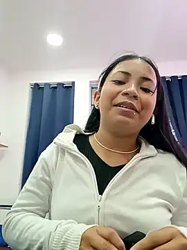 LilyCutee  online show from October 7, 2025, 7:15 pm