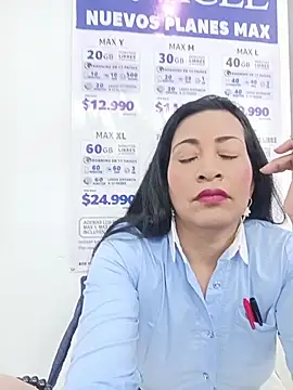 Snapshot of PAULA20- chatting on December 2, 2025, 12:40 pm PAULA20- online show from December 2, 2025, 12:40 pm