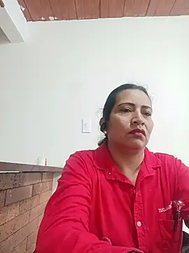 Snapshot of PAULA20- chatting on October 27, 2025, 3:35 pm PAULA20- online show from October 27, 2025, 3:35 pm