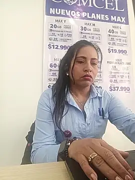 Snapshot of PAULA20- chatting on November 6, 2025, 2:10 pm PAULA20- online show from November 6, 2025, 2:10 pm