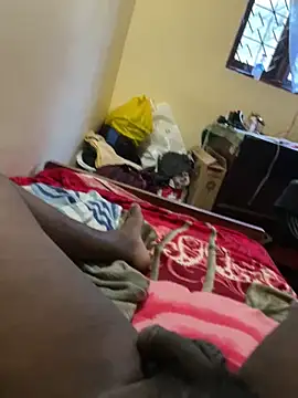 femboyslqueen online show from April 21, 2026, 9:38 am