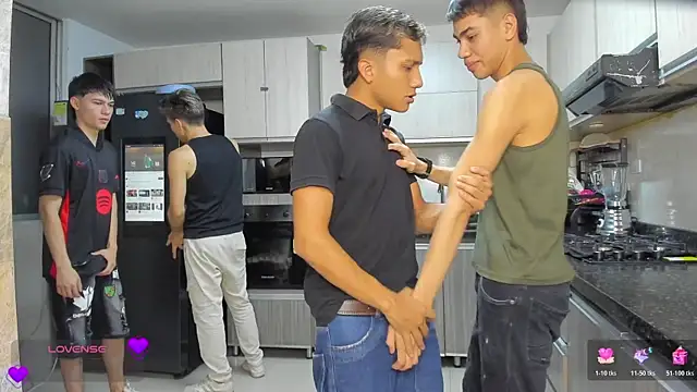 Bisexlifehot   online show from February 11, 2026, 11:15 pm