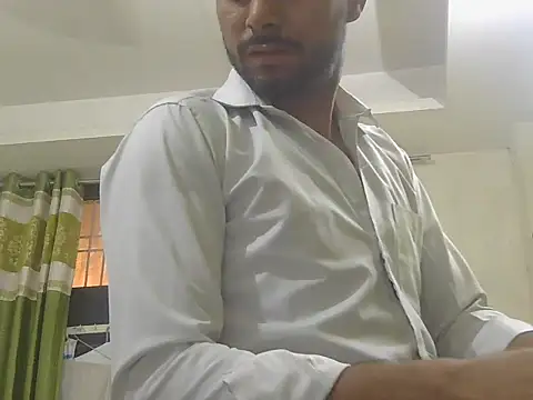 ursdreamperson online show from June 6, 2026, 12:49 am