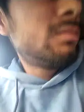 ursdreamperson online show from February 13, 2026, 2:11 am