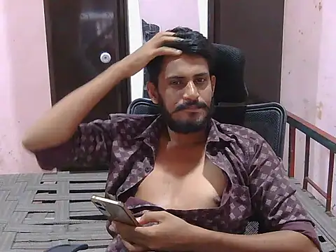 krishjaat43 online show from April 4, 2026, 4:24 pm