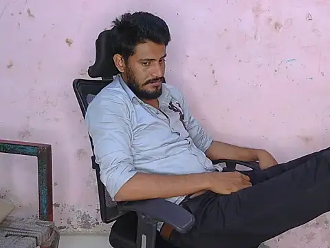 krishjaat43 online show from April 7, 2026, 4:58 am