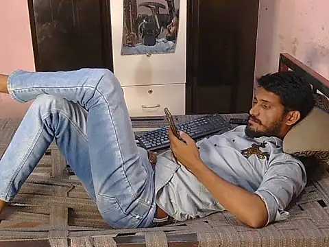 krishjaat43 online show from April 14, 2026, 9:36 am