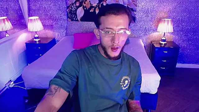 jonas conor online show from November 10, 2025, 8:03 pm