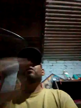 Snapshot of Lujor chatting on May 15, 2026, 2:20 am Lujor online show from May 15, 2026, 2:20 am