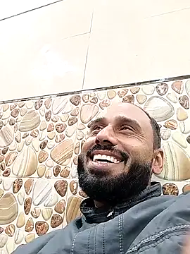 Snapshot of amitkumarkangra chatting on December 14, 2025, 3:06 pm amitkumarkangra online show from December 14, 2025, 3:06 pm