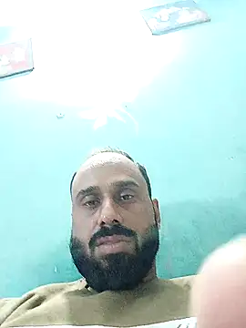 Snapshot of amitkumarkangra chatting on November 7, 2025, 1:26 pm amitkumarkangra online show from November 7, 2025, 1:26 pm