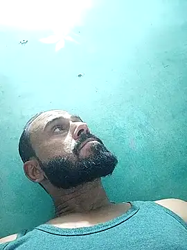 Snapshot of amitkumarkangra chatting on November 1, 2025, 8:52 am amitkumarkangra online show from November 1, 2025, 8:52 am