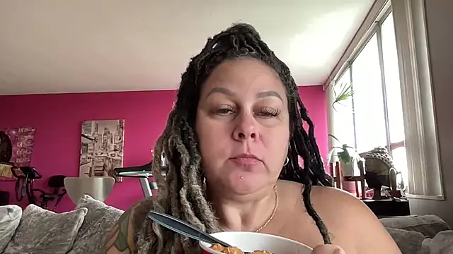 number1slut online show from May 15, 2026, 2:26 pm