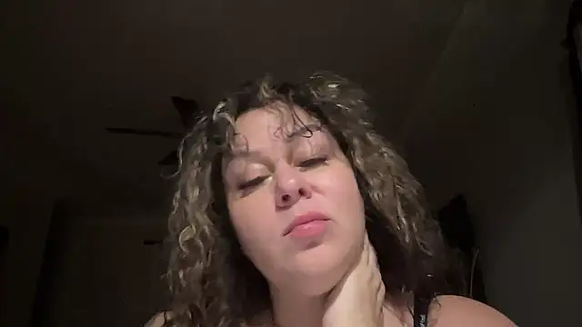 number1slut online show from December 4, 2025, 12:26 pm