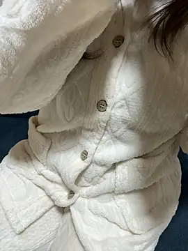 mayu06000 online show from February 25, 2026, 4:18 pm