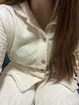 Snapshot of mayu06000 chatting on November 14, 2025, 4:43 pm mayu06000 online show from November 14, 2025, 4:43 pm