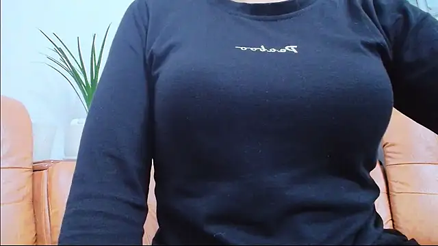 Snapshot of mylove20022 chatting on February 22, 2026, 5:47 pm mylove20022 online show from February 22, 2026, 5:47 pm