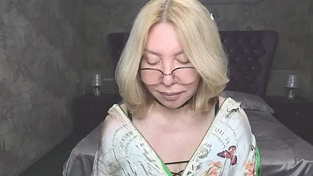 Snapshot of Wendy_Waves chatting on September 23, 2025, 11:39 am Wendy Waves online show from September 23, 2025, 11:39 am