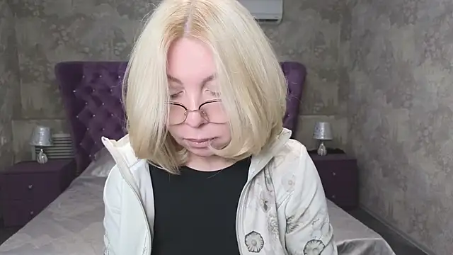 Wendy Waves online show from March 24, 2026, 12:05 pm