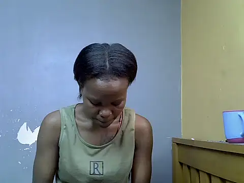 Snapshot of Sweetlanah chatting on October 7, 2025, 12:39 pm Sweetlanah online show from October 7, 2025, 12:39 pm