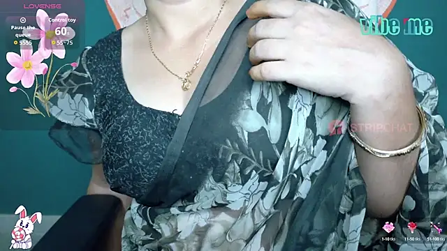 Snapshot of megHana_teLugGu chatting on October 11, 2025, 4:52 pm megHana teLugGu online show from October 11, 2025, 4:52 pm