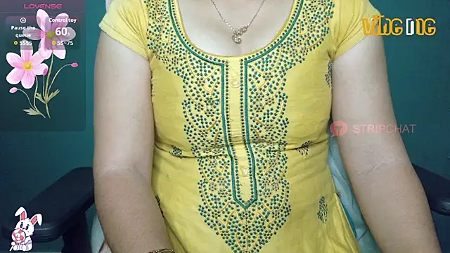 Snapshot of megHana_teLugGu chatting on September 15, 2025, 5:35 pm megHana teLugGu online show from September 15, 2025, 5:35 pm