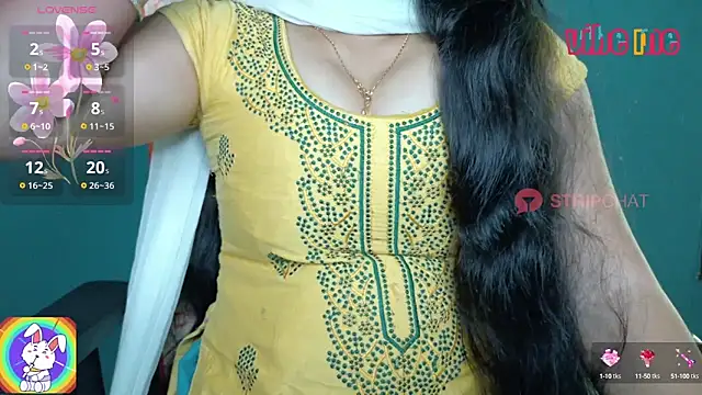 Snapshot of megHana_teLugGu chatting on October 14, 2025, 10:49 am megHana teLugGu online show from October 14, 2025, 10:49 am