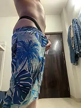 Snapshot of FitNhot_sam chatting on September 29, 2025, 10:44 am FitNhot sam online show from September 29, 2025, 10:44 am