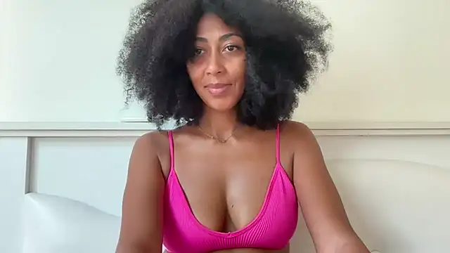 Vaylisse online show from September 30, 2025, 5:13 am