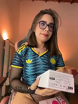 Snapshot of AlejaTacoa_ chatting on July 3, 2026, 4:41 am AlejaTacoa online show from July 3, 2026, 4:41 am
