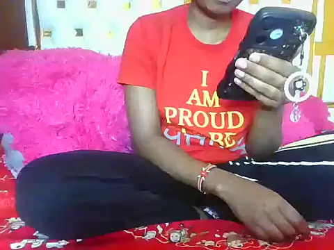 Snapshot of Nodia32 chatting on October 24, 2025, 11:53 am Nodia32 online show from October 24, 2025, 11:53 am