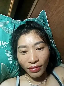 Phuongphuongg online show from November 9, 2025, 1:37 pm