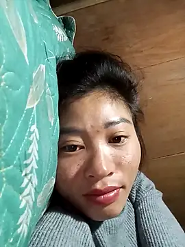 Phuongphuongg online show from November 4, 2025, 8:23 pm